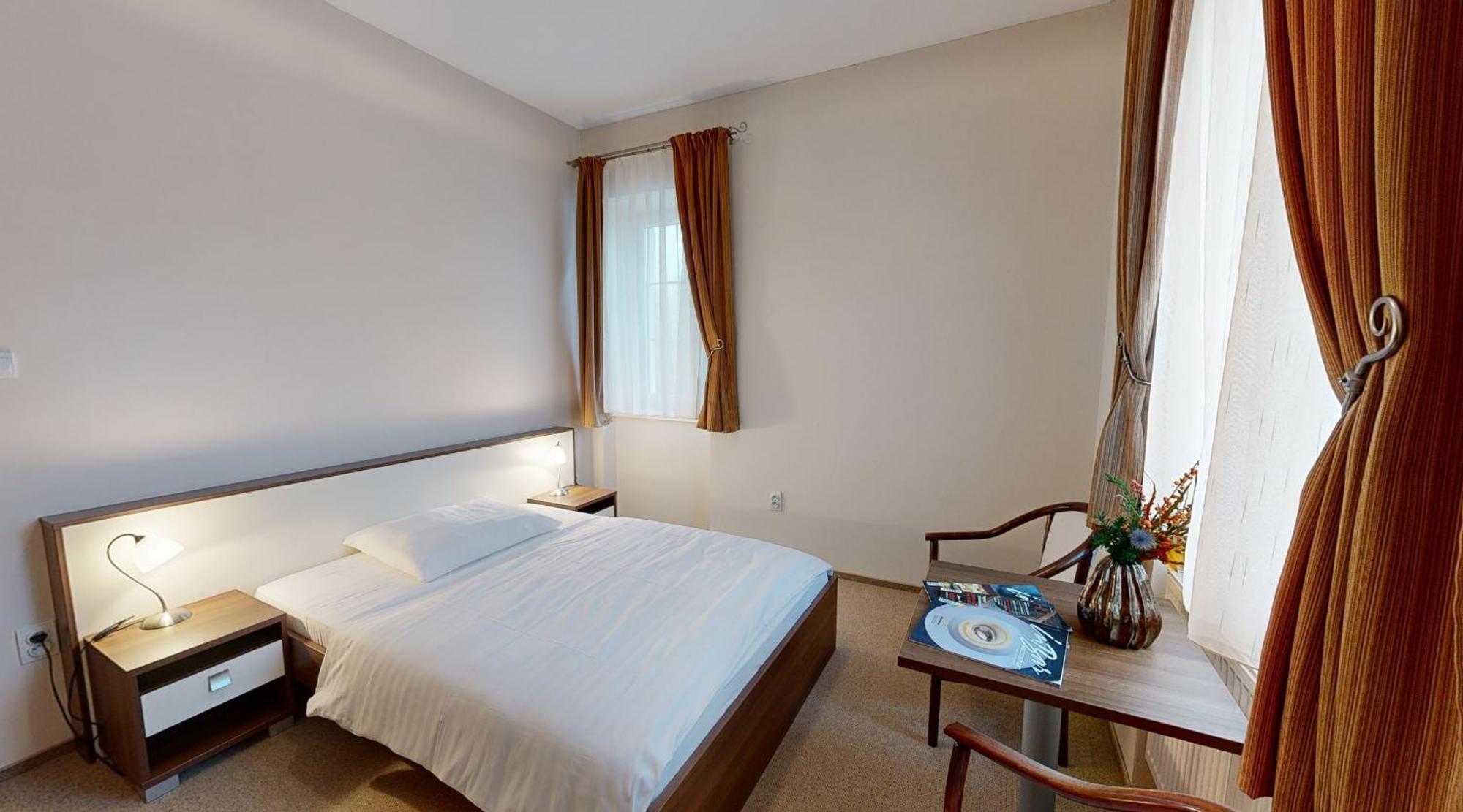 Klaudia'S Hotel & Restaurant At Golf Resort, Bac Samorin Екстер'єр фото
